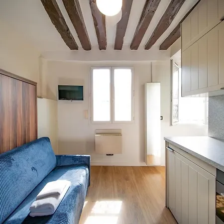 Cute Blue - Arts & Metiers Párizs