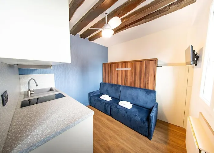 Apartment Cute Blue - Arts & Metiers *
